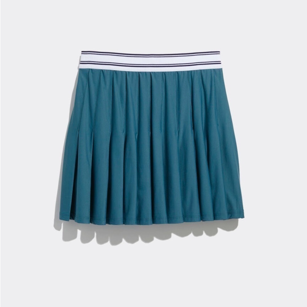 NWT vineyard vines golf pleated skort size small mallard blue color